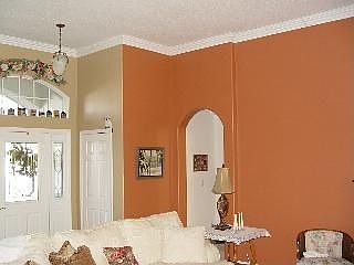 3rd image of 5536 Sir Churchill Dr
