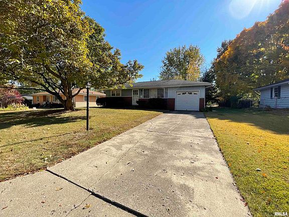 5th image of 2624 W Scenic Dr