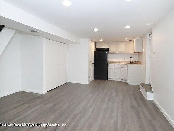 3rd image of 30 Duke Pl Floor 2