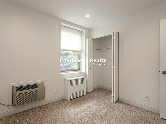 2nd image of 10 Camelot Ct #6T