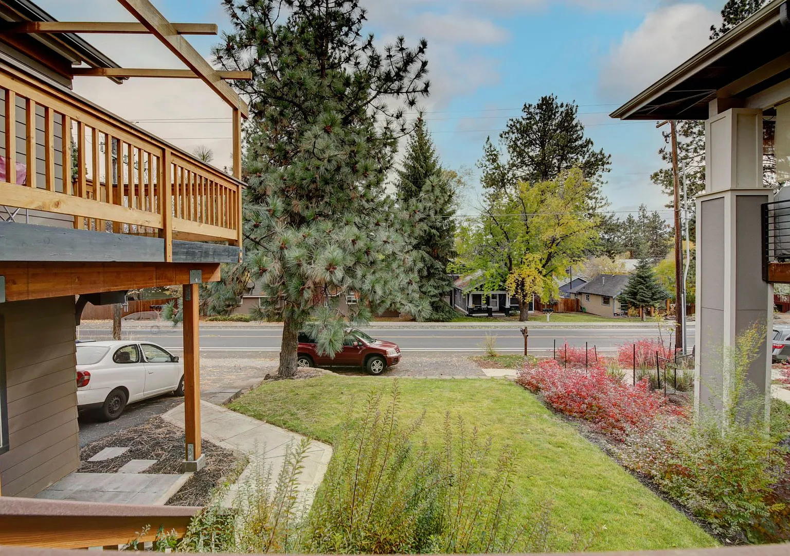 Quiet neighborhood home in Bends Westside — Photo 3