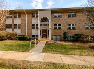 1908 Wilson Ln APT T1, Mc Lean, VA 22102
