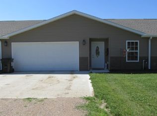 519 Oak St, David City, NE 68632