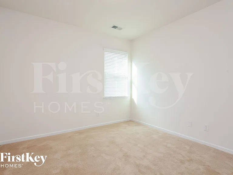 104 Rockhopper Ln — Photo 8
