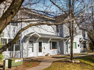 715 Lake Ave APT B, Traverse City, MI 49684