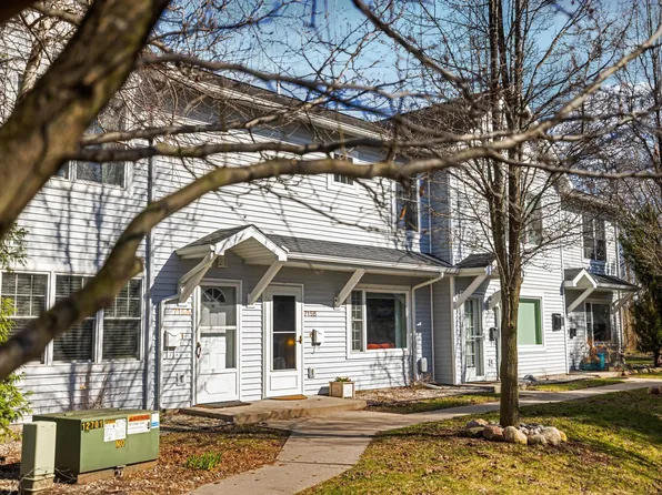 715 Lake Ave APT B, Traverse City, MI 49684