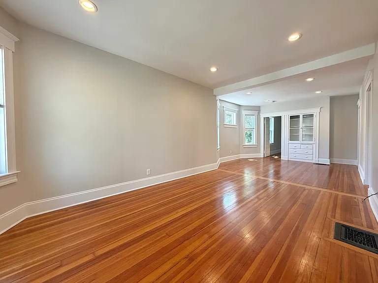 8 Fox St #1 — Photo 11