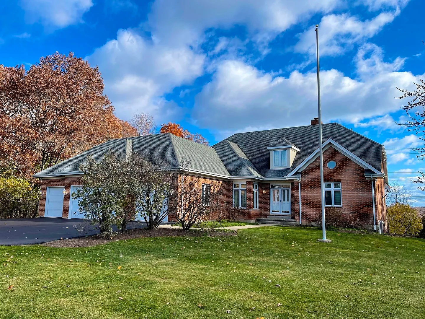 39959 N Bartlett Ln photo 1