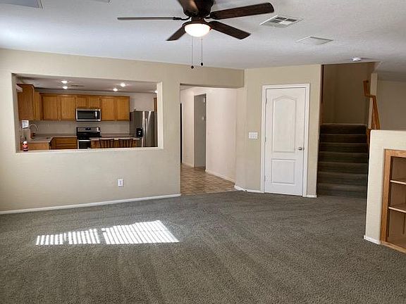 3rd image of 71 Archer Glen Ave