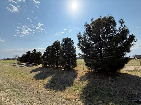 3rd image of 249 Quicksilver Rd