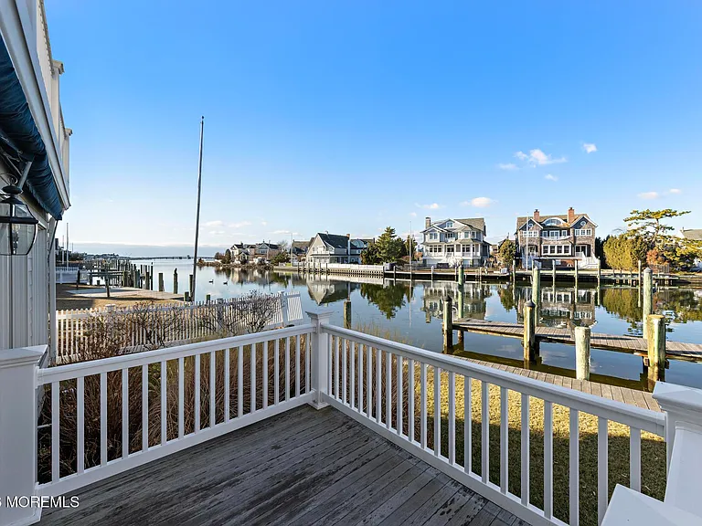 954 Barnegat Ln — Photo 91