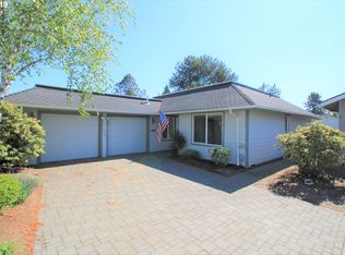 3174 Oakcrest Dr NW, Salem, OR 97304