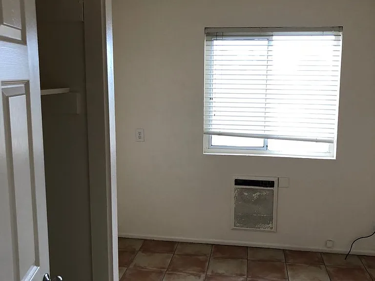 6741 Del Playa Dr — Photo 42