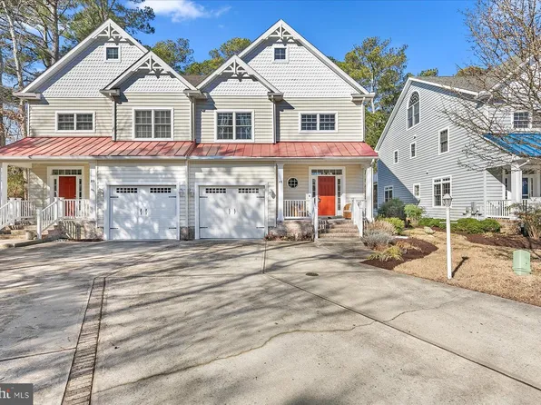 18 Ocean Mist Dr, Ocean View, DE 19970