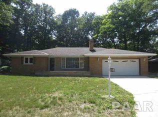 303 Beverly Ave, Morton, IL 61550
