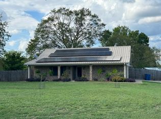 907 E Grayson St, Mexia, TX 76667