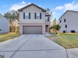 418 Lake Ridge Ln, Fairburn, GA 30213