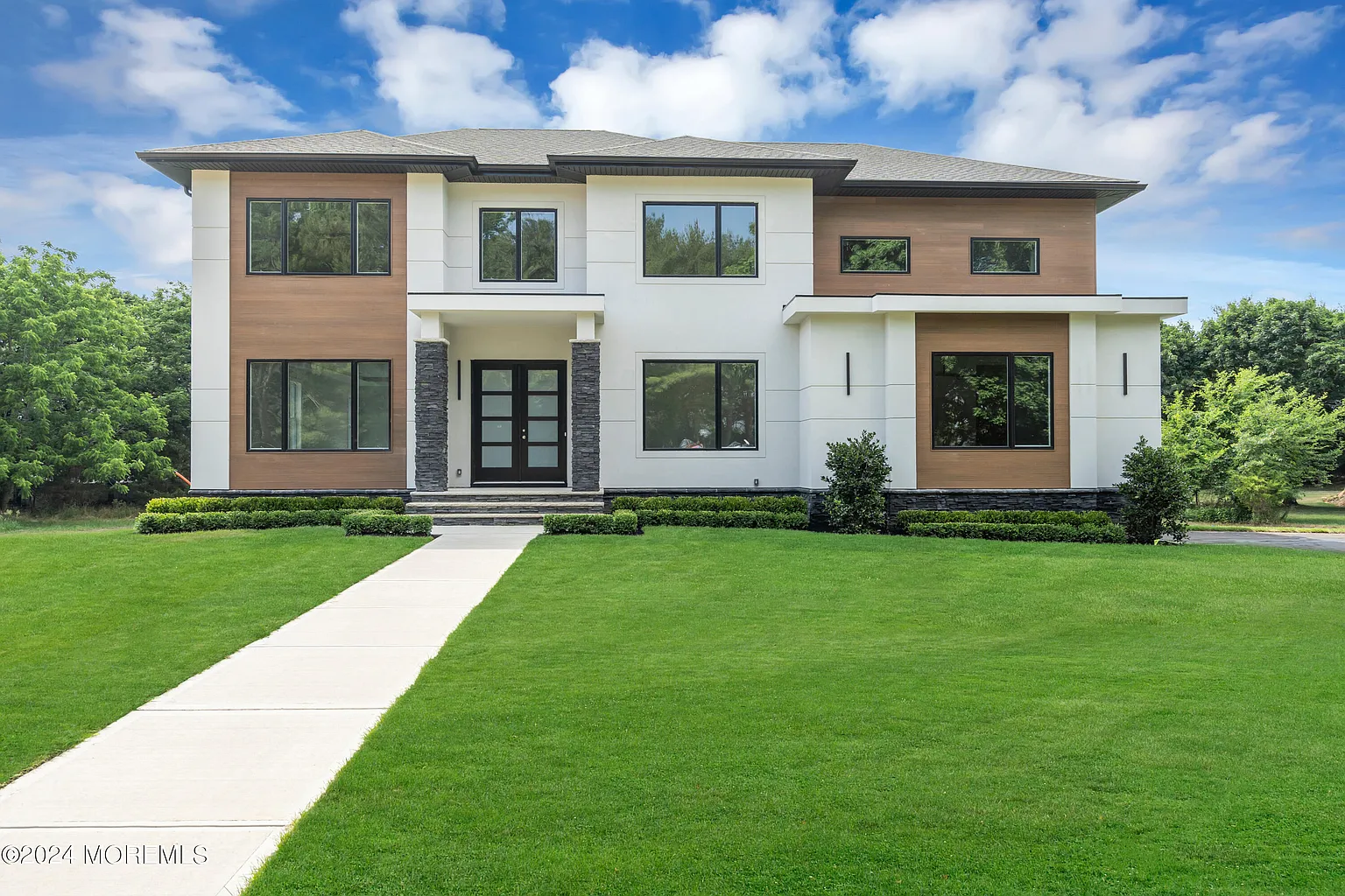 1094 Cox Cro Road photo 1