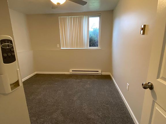 3rd image of 6733 Creekside Dr #D