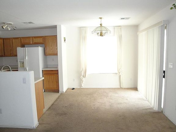 3rd image of 8099 Earlsboro St