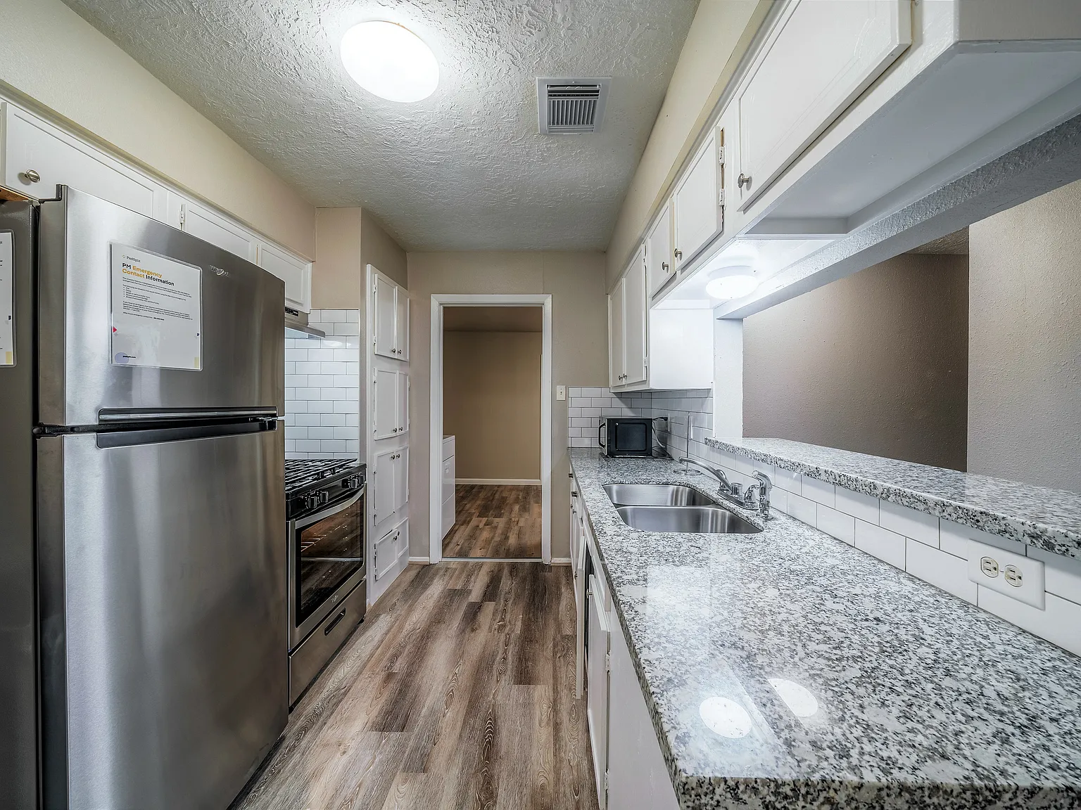 4 bed, 2.0 bath, 1518 sqft, $728 — Photo 3