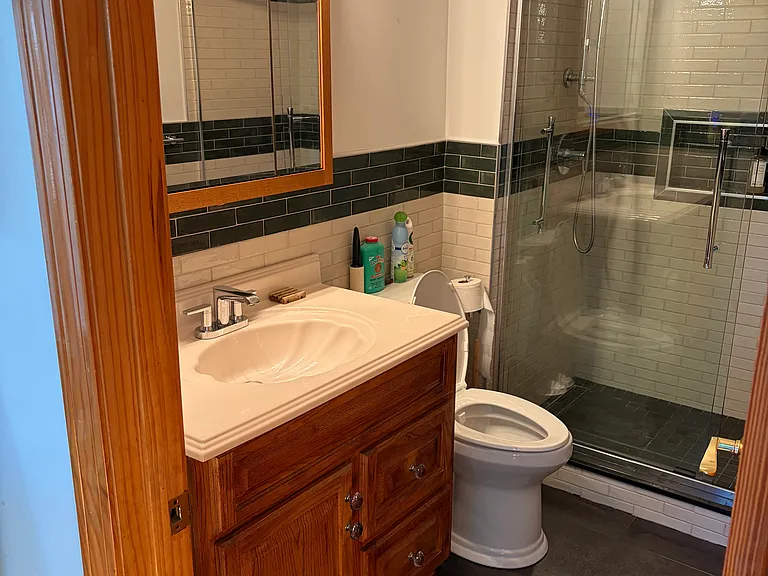35 Raymond St #2 — Photo 16