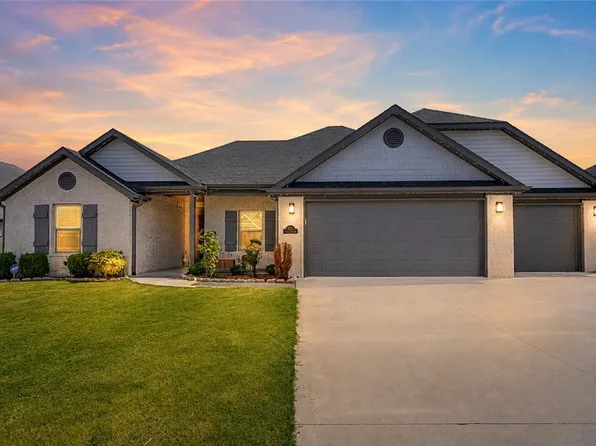 1130 Spring Hollow Rd, Bentonville, AR 72713
