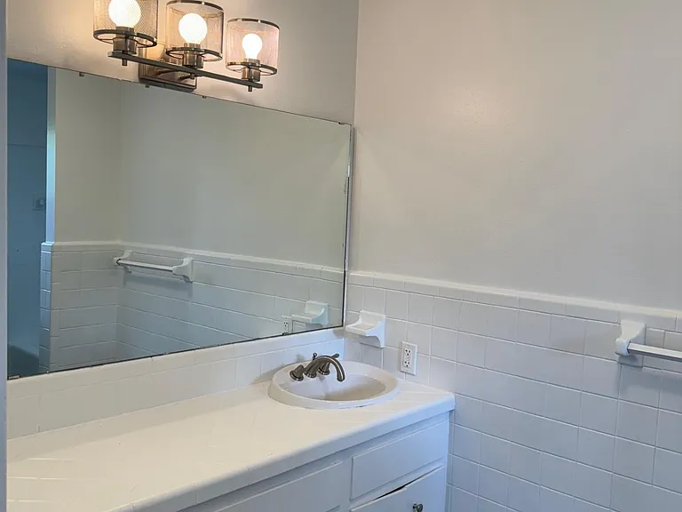 417 Isabelle St — Photo 13