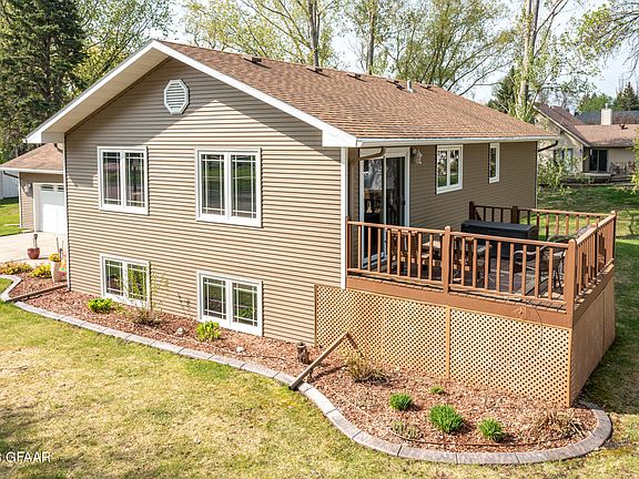 2nd image of 236 Circle Hills Dr