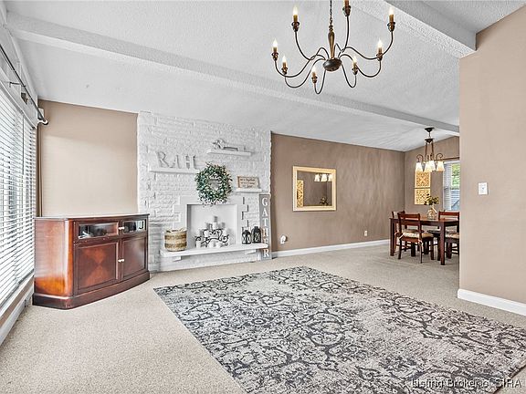 5th image of 2424 Stover Drive
