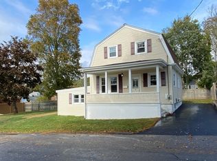 34 Lyng St, Dartmouth, MA 02747
