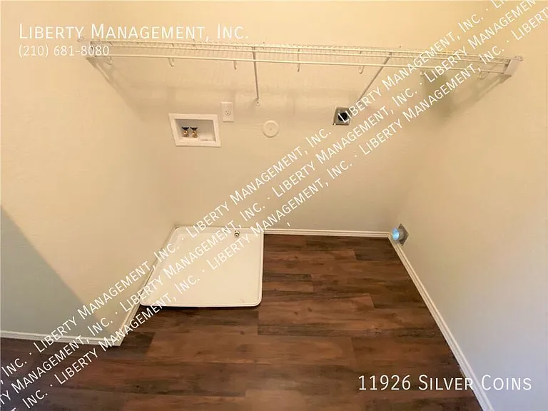 11926 Silver Coins — Photo 24