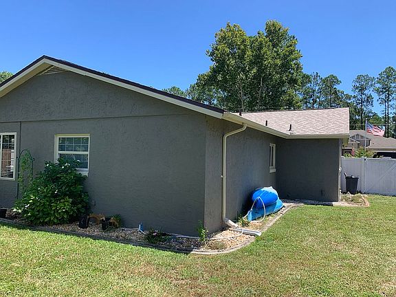 3rd image of 31 Brushwood Ln