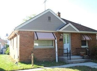 4855 N 61st St, Milwaukee, WI 53218