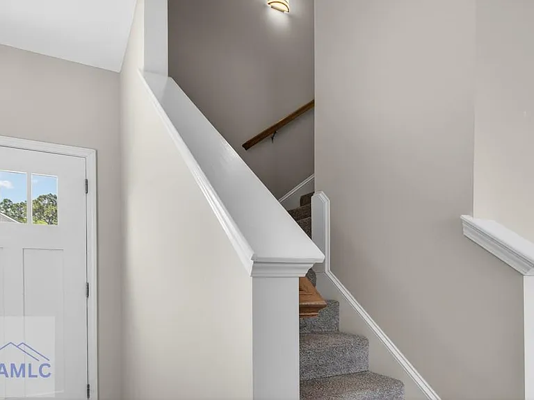 1026 Grayson Ave — Photo 16