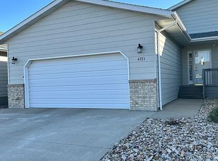 4321 Sandwedge Dr, Pierre, SD 57501