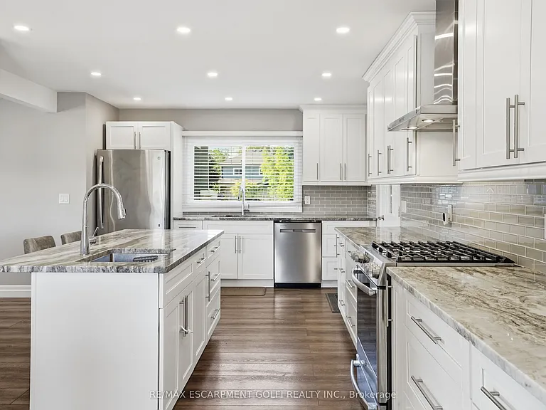11404 Lakeshore Rd #UPPER — Photo 9