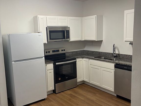 2nd image of 101 Center St