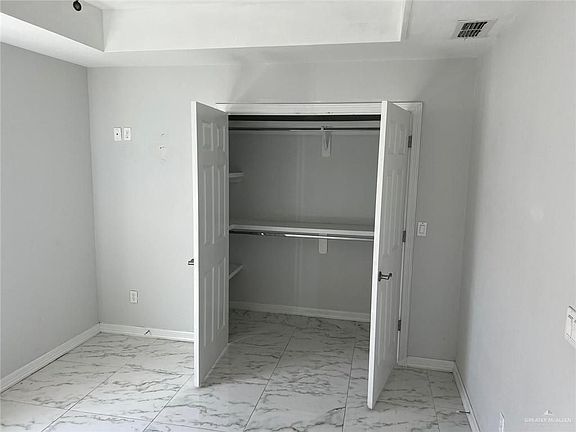 4th image of 2804 Larkspur Ave