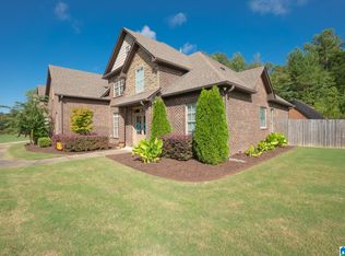 224 Grey Oaks Ct, Pelham, AL 35124