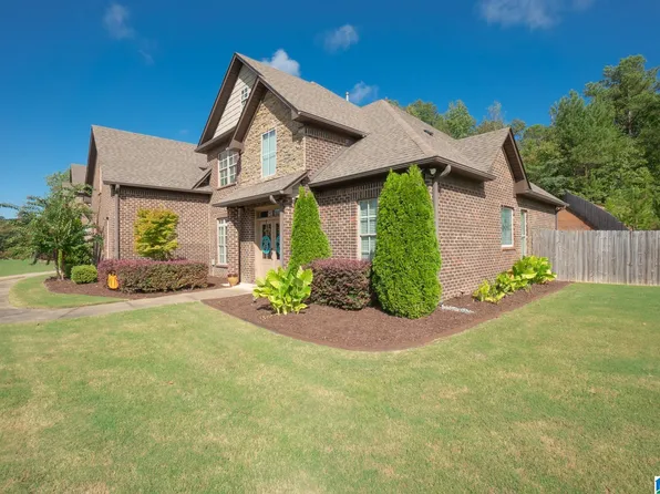224 Grey Oaks Ct, Pelham, AL 35124