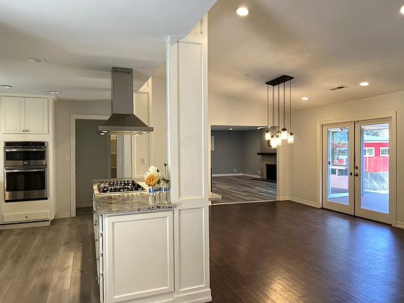 3rd image of 2255 Greentree Rd