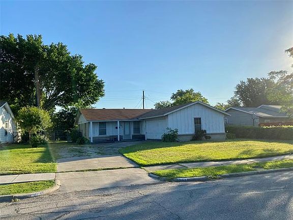 3rd image of 2521 Lasalle Dr