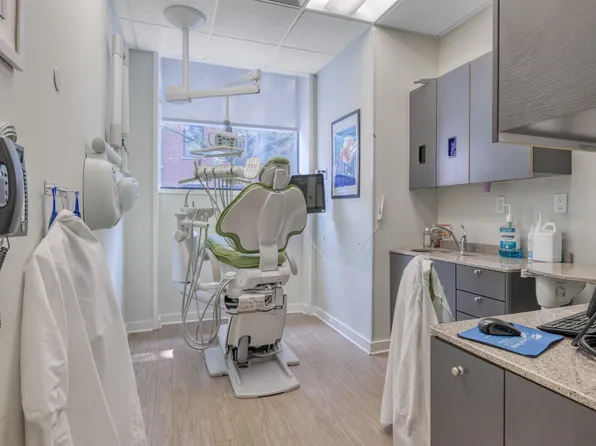 200 Bloomfield Street image 10 of 16