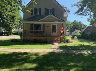 204 S 10th St, Cherokee, IA 51012