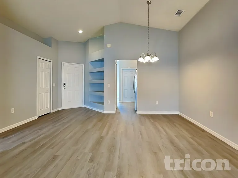 145 Clarinet Way — Photo 4
