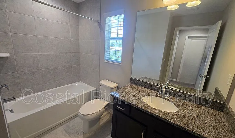 2203 E 23rd Ave — Photo 32