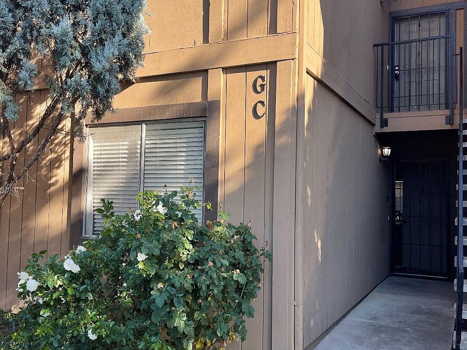 1st image of 479 Cherry Ln APT C
