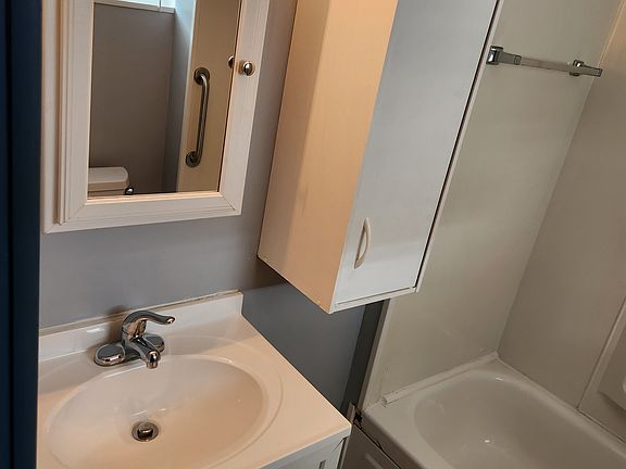 5th image of 158 16th St NW #158