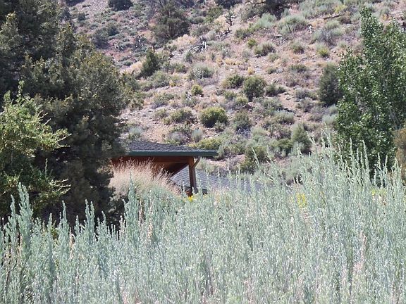 3rd image of 3232 Highland Way